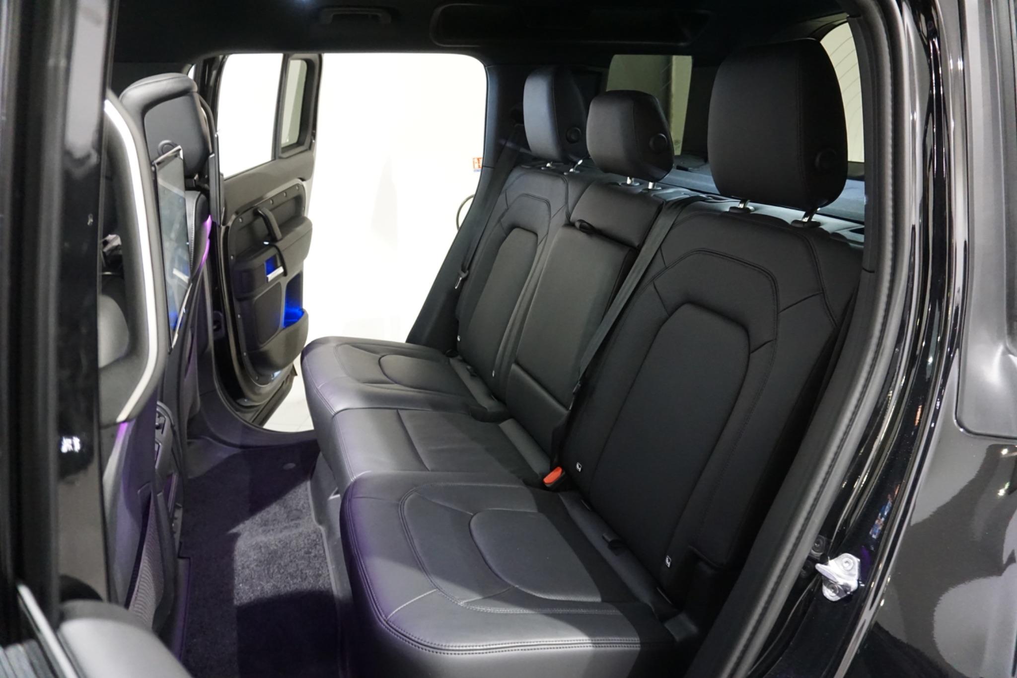 Land Rover Defender 110 3.0 D350 MHEV X-Dynamic HSE Auto 4WD Euro 6 (s/s) 5dr